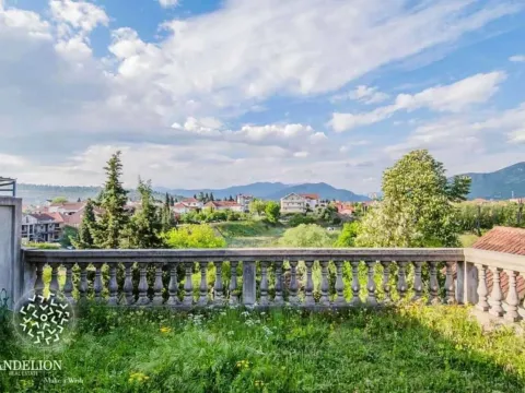 Rent, house, 220m², Stari Aerodrom, Podgorica - image 8