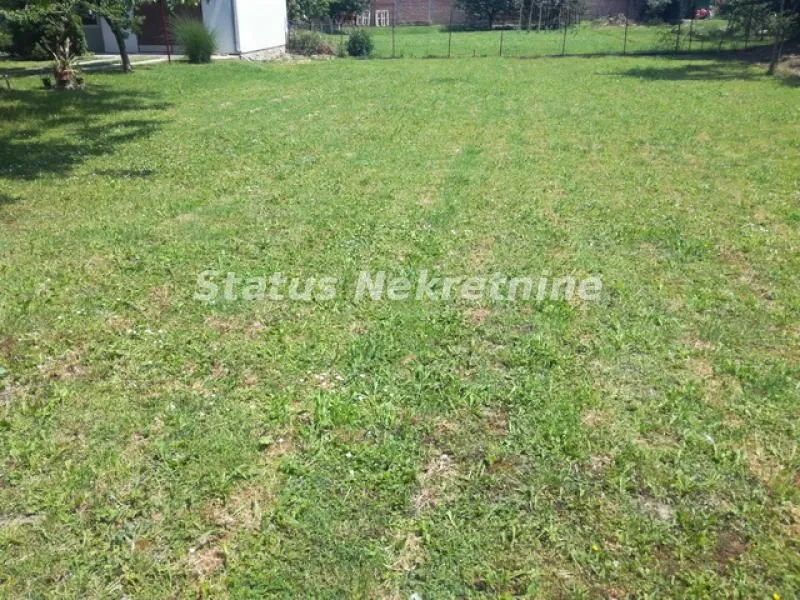 Prodaja, kuća, 300m², Futog, Novi Sad Sve Podlokacije