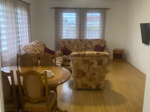 Rent, three bedroom apartment, 100m², Šušanj, Bar - image 1