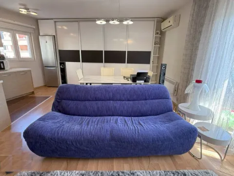 Sale, two bedroom apartment, 69m², Bečići, Budva - image 2