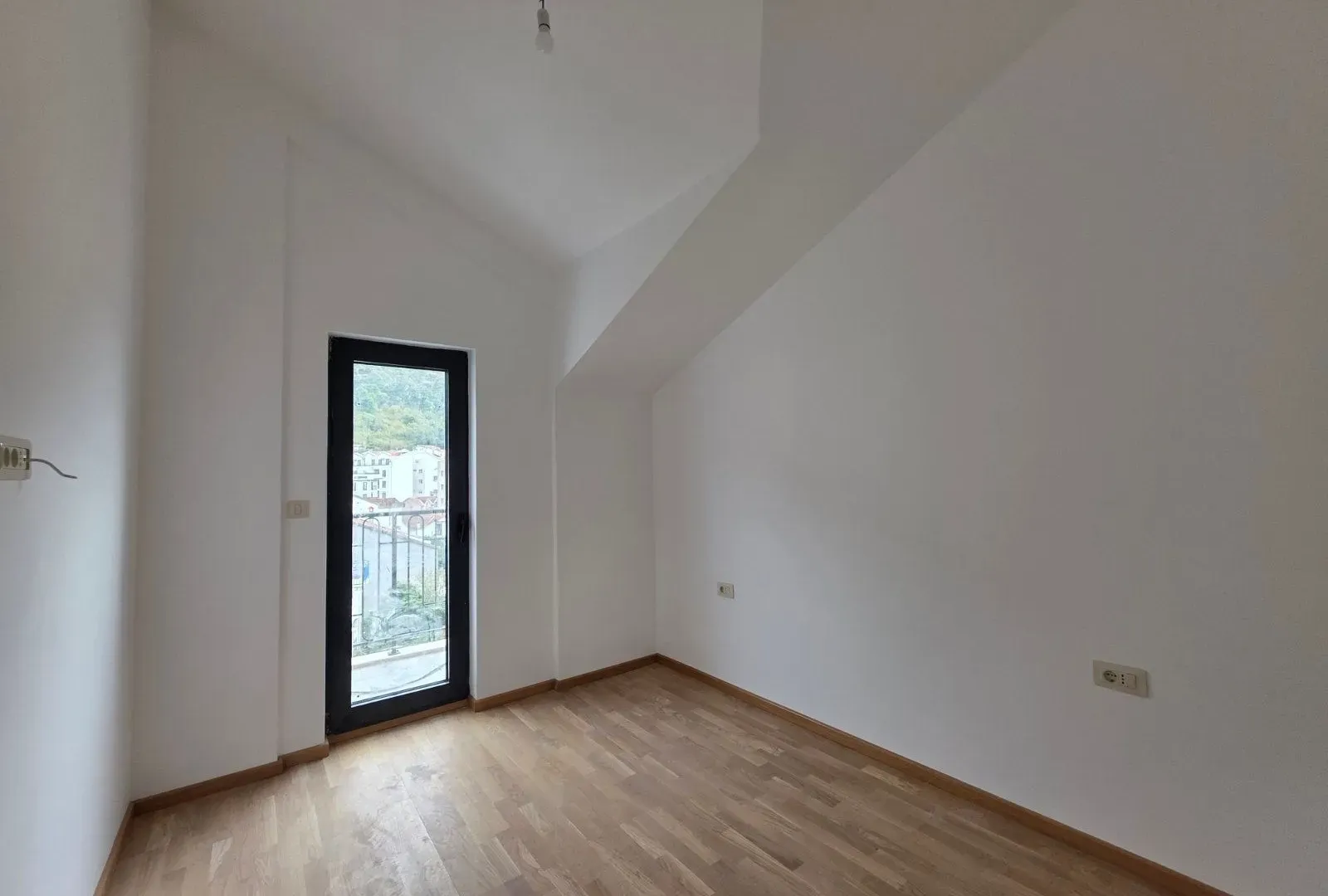 Prodaja, dvosoban stan, 53m², Budva, Crna Gora