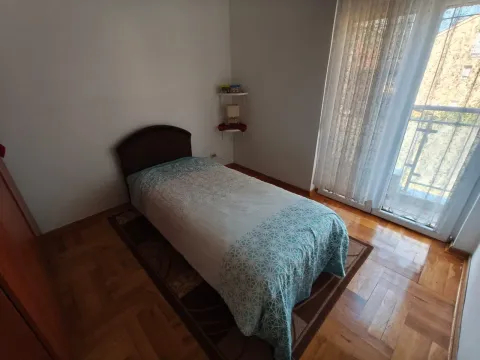 Rent, two bedroom apartment, 90m², Dalmatinska ulica, Podgorica - image 7