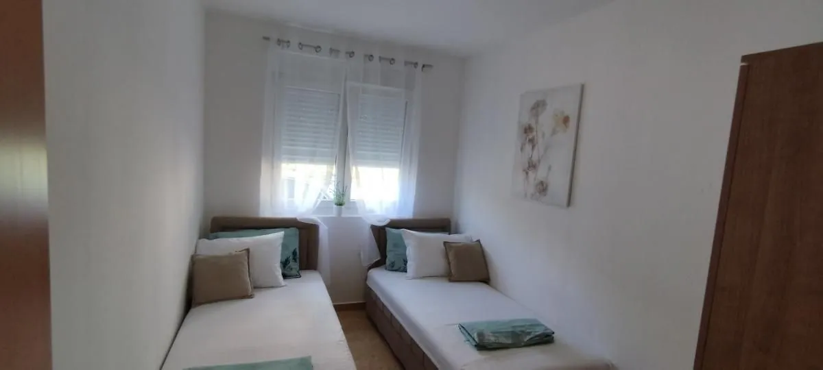 Izdavanje, jednosoban stan, 36m², Budva, Crna Gora
