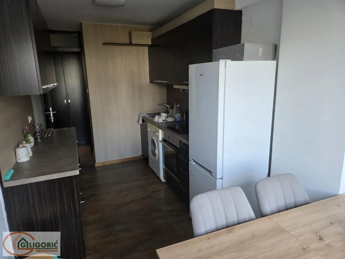 Rent, one bedroom apartment, 42m², Novi Beograd Blok 30, Novi Beograd Sve Podlokacije