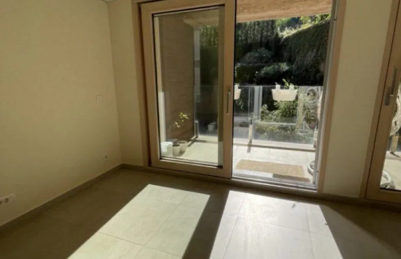 Prodaja, jednosoban stan, 52m², Škaljari, Kotor