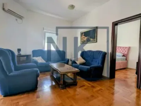 Izdavanje, dvosoban stan, 70m², 1 maj, Podgorica - image 2