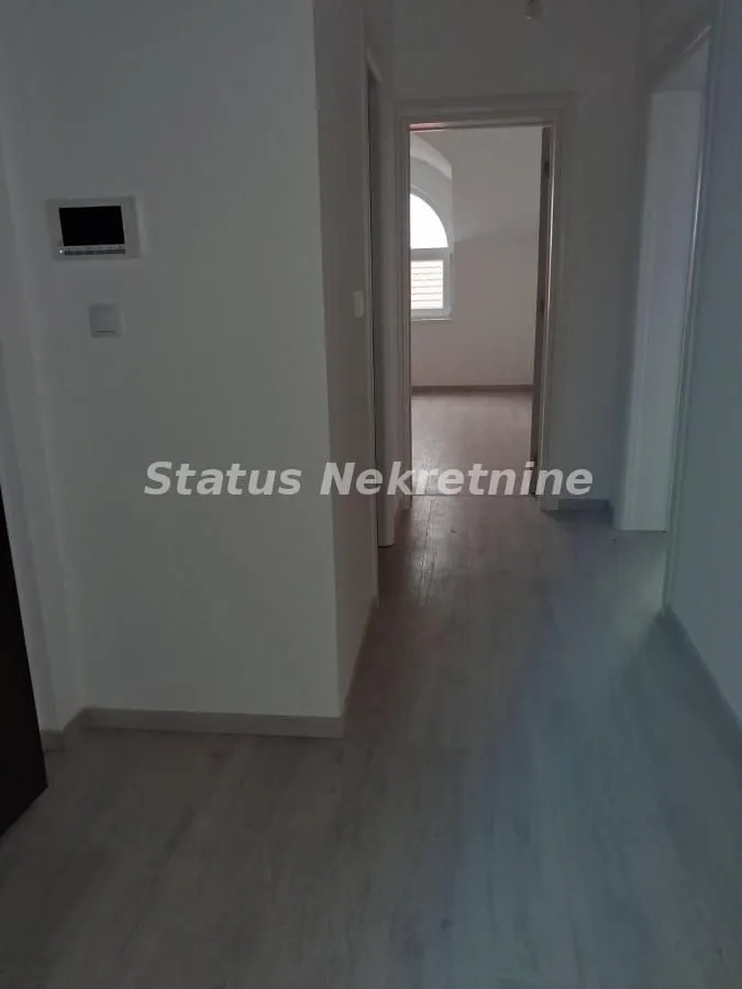 Prodaja, trosoban stan, 83m², Sremska Kamenica, Petrovaradin