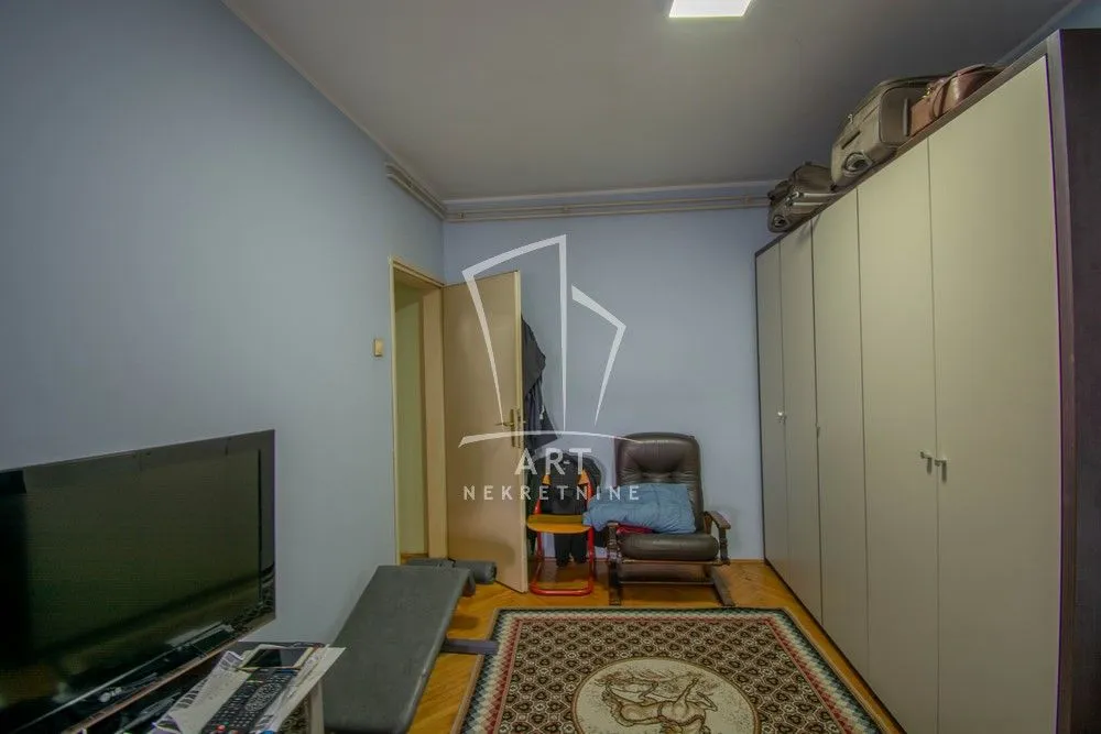 Sale, three bedroom apartment, 94m², Dorćol Sve Podlokacije, Beograd