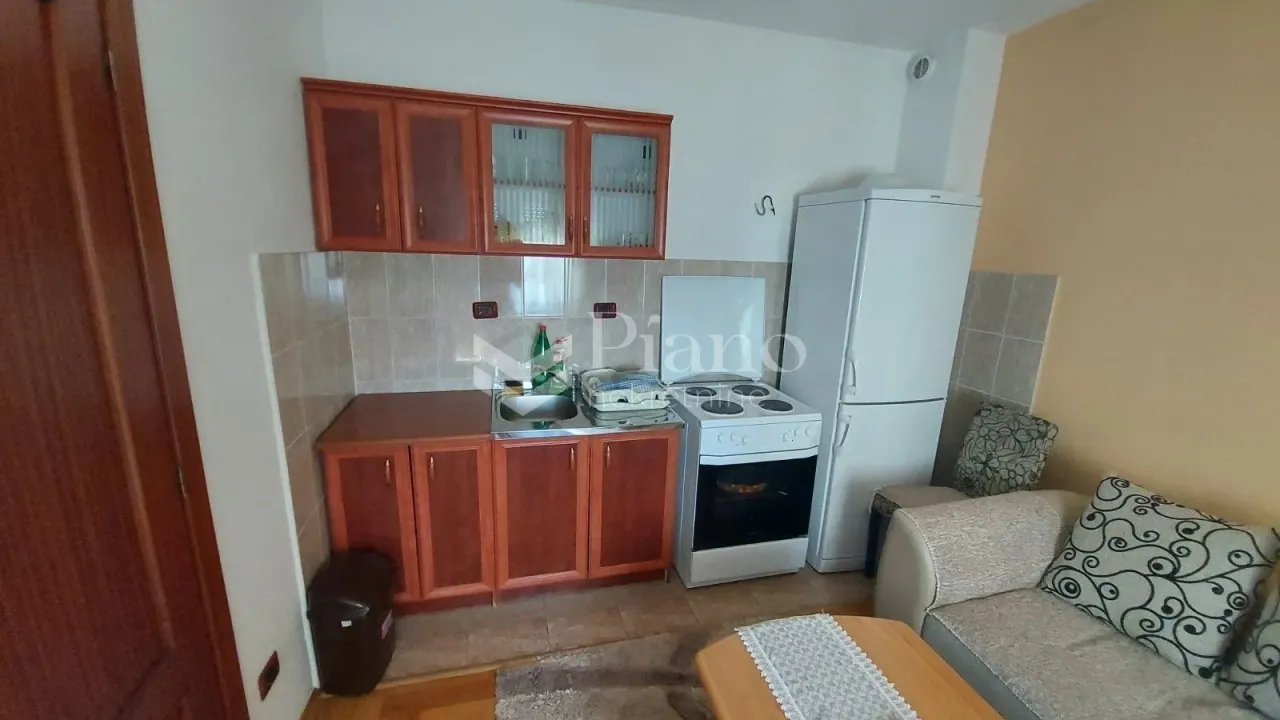 Izdavanje, jednosoban stan, 30m², Zabjelo, Podgorica