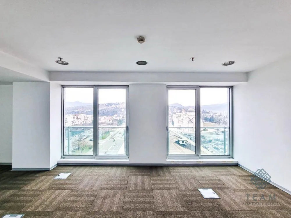 Rent, office space, 445m², Preko Morače, Podgorica