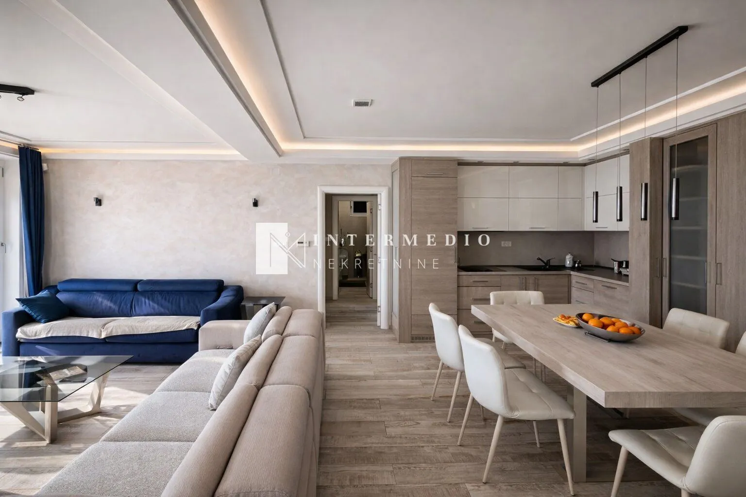 Prodaja, četvorosoban stan, 106m², Centar, Herceg Novi