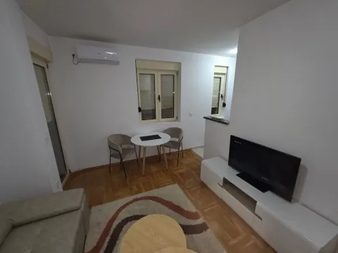 Izdavanje, jednosoban stan, 30m², Zabjelo, Podgorica - image 10