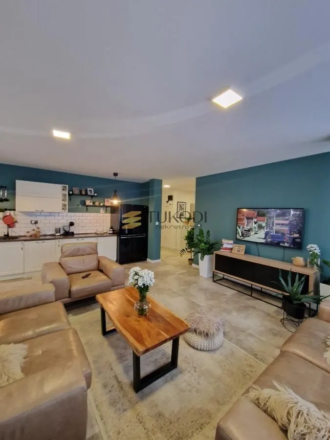 Prodaja, četvorosoban stan, 146m², Telep, Novi Sad Sve Podlokacije