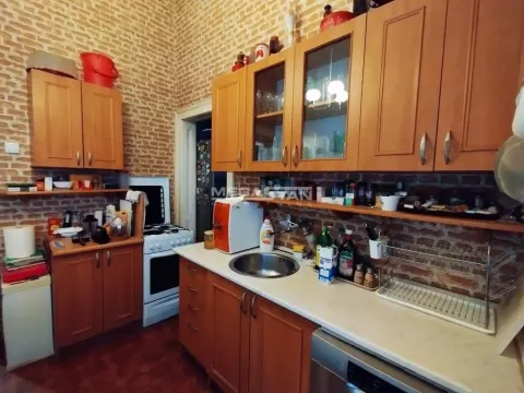 Prodaja, trosoban stan, 84m², Stari Grad, Beograd - image 9