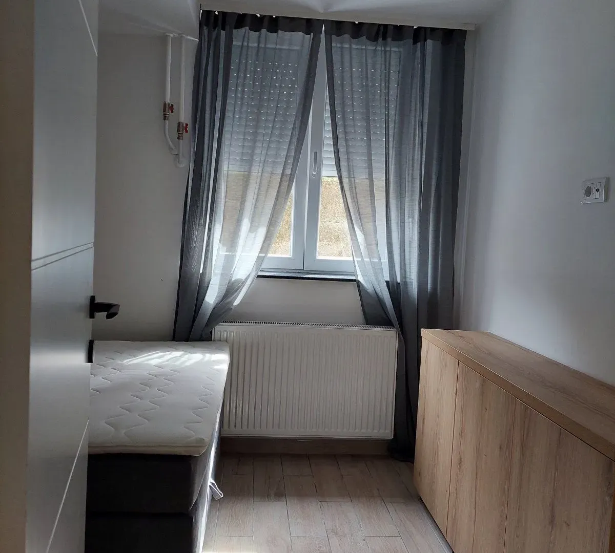 Rent, two bedroom apartment, 34m², Senjak, Beograd