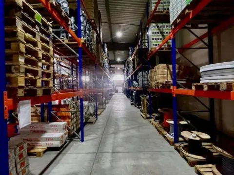 Izdavanje, poslovni prostor, 1201m², Kudeljarski Nasip, Pančevo - image 9