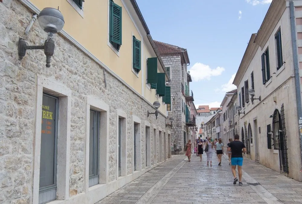 Rent, office space, 102m², Stari Grad, Herceg Novi
