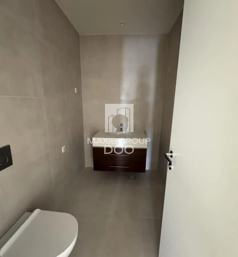 Sale, two bedroom apartment, 79m², Savski Venac, Beograd