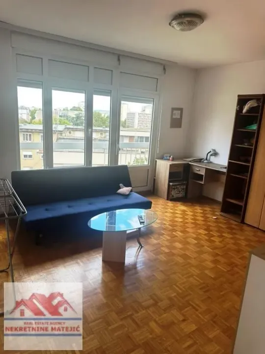 Rent, three bedroom apartment, 65m², Centar, Kragujevac