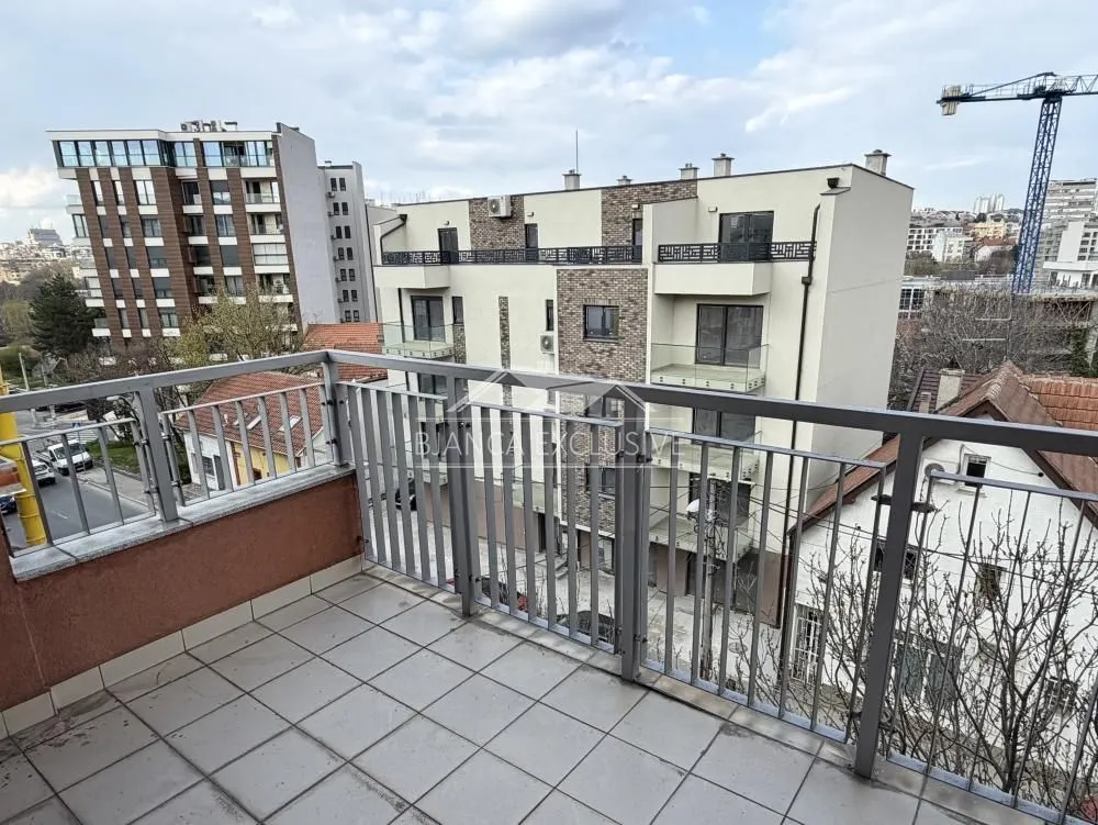 Prodaja, trosoban stan, 93m², Autokomanda, Voždovac Sve Podlokacije