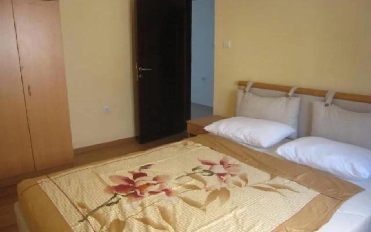 Sale, three bedroom apartment, 83m², Petrovac, Budva