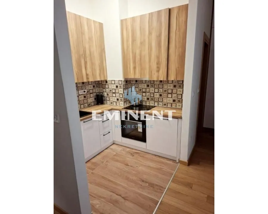 Izdavanje, stan, 45m², Trošarina, Voždovac Sve Podlokacije