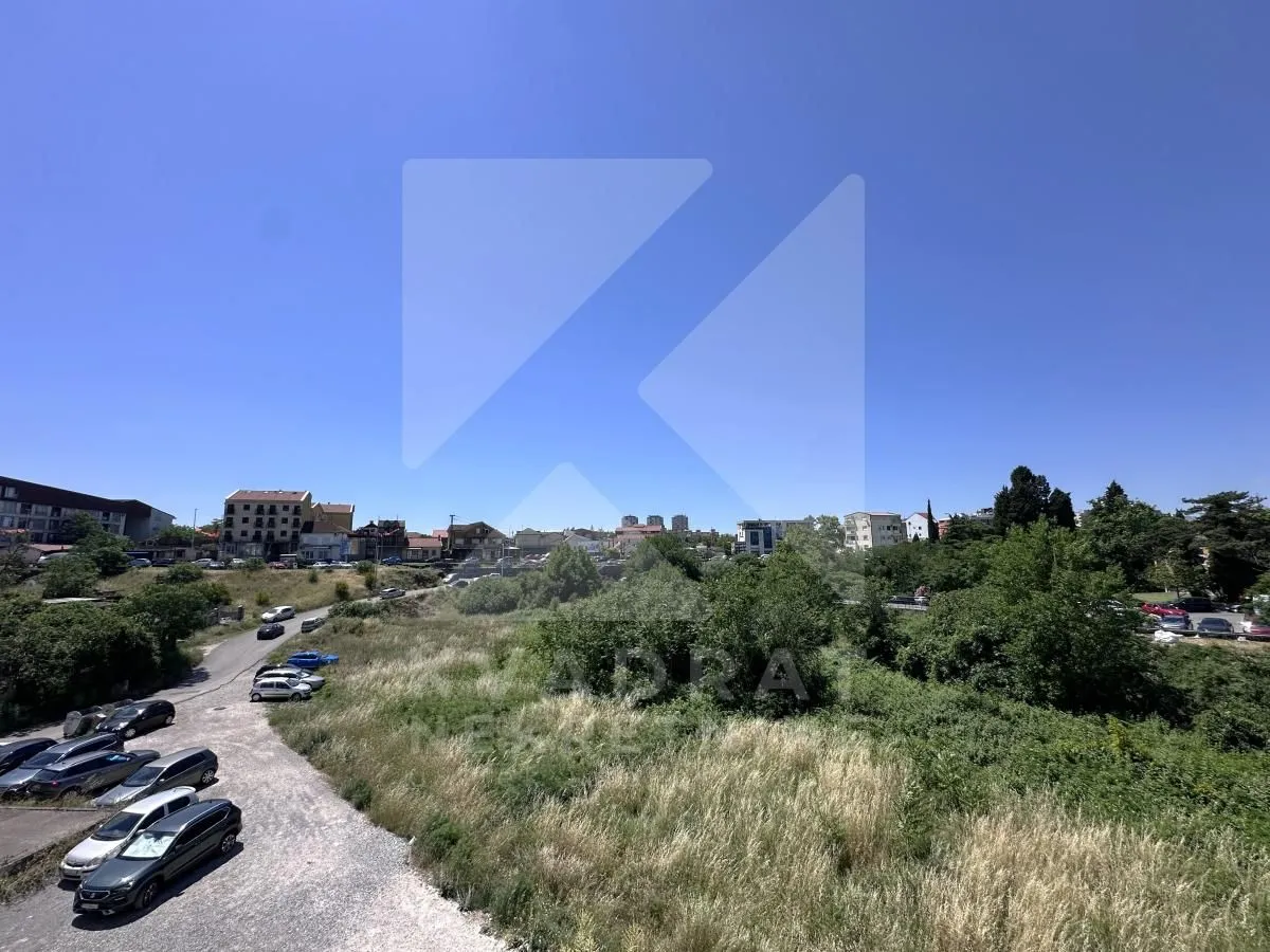 Prodaja, dvosoban stan, 67m², Centar, Podgorica