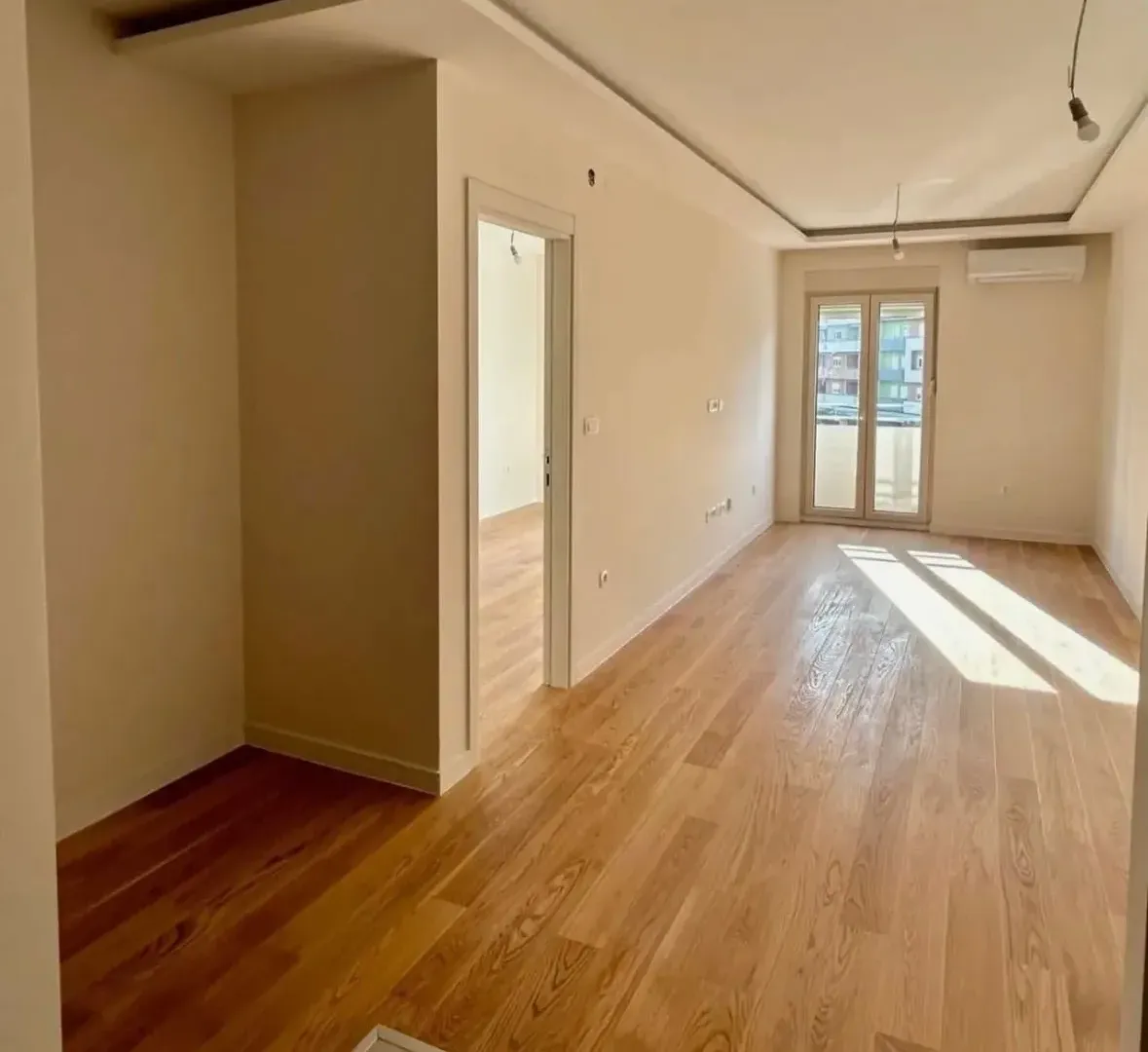 Prodaja, jednosoban stan, 43m², Central Point, Podgorica