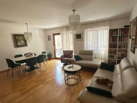 Prodaja, dvosoban stan, 92m², Tološka šuma, Podgorica - image 1