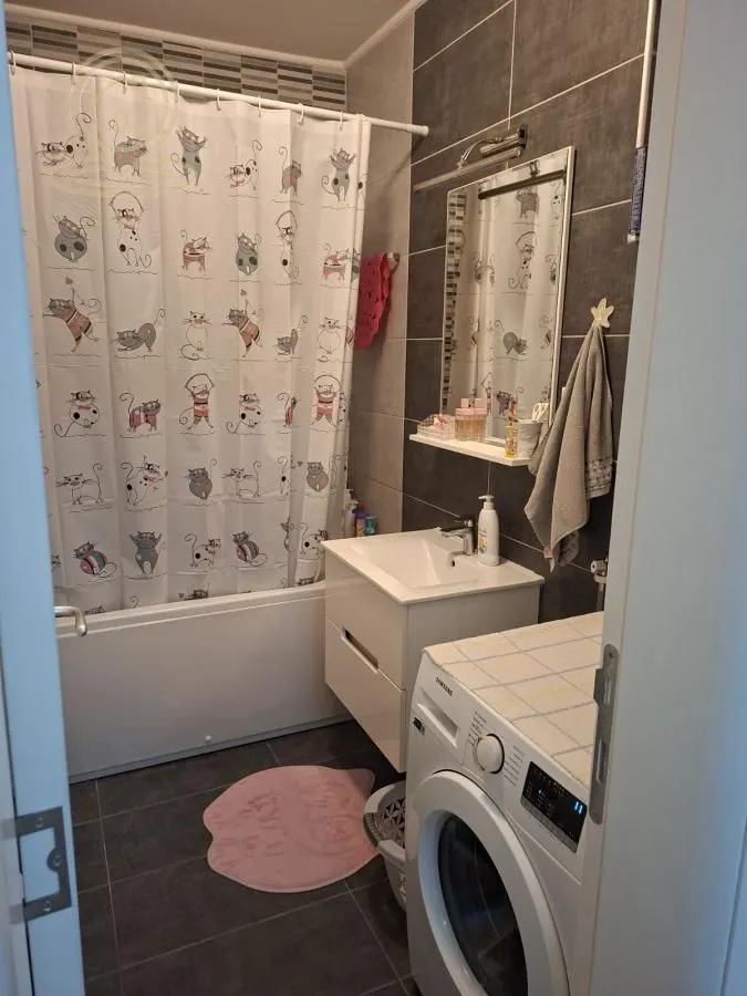 Prodaja, trosoban stan, 70m², Nova Detelinara, Novi Sad Sve Podlokacije