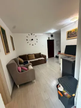 Rent, one bedroom apartment, 50m², Seljanovo, Tivat - image 9