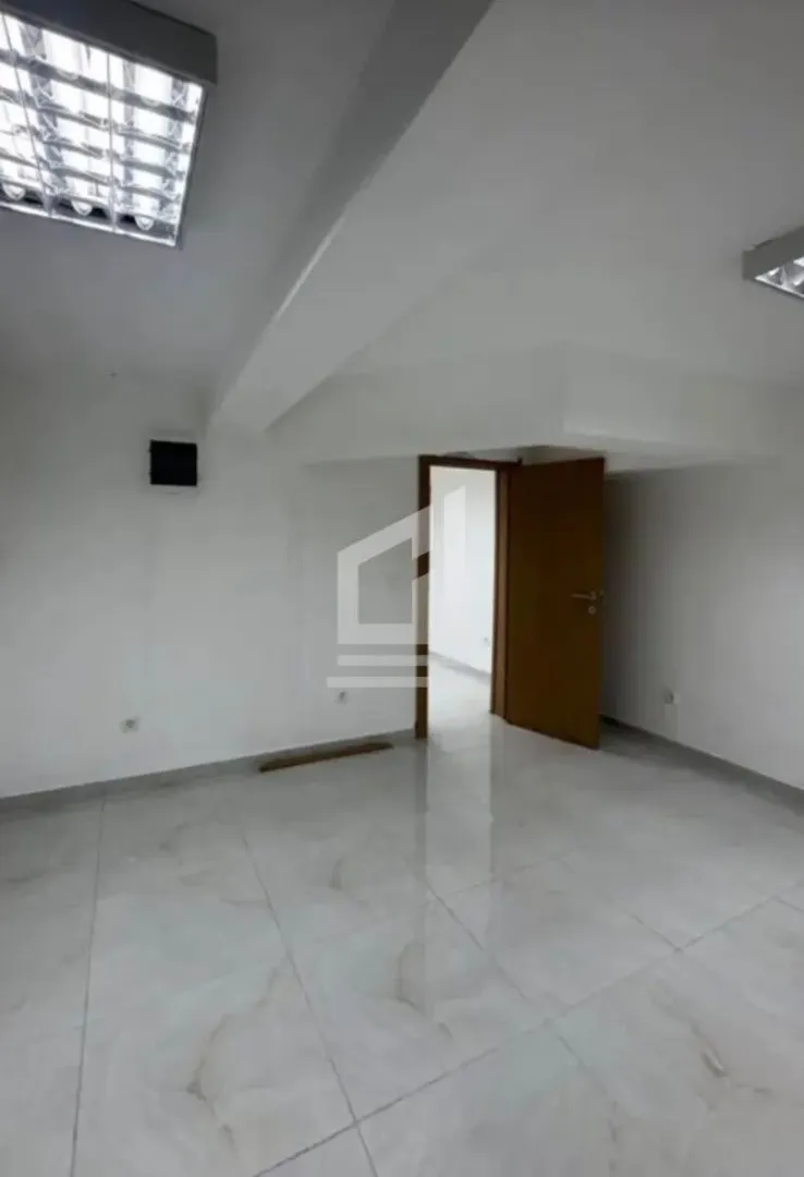 Sale, office space, 64m², Lepa Kata, Podgorica