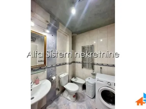 Rent, three bedroom apartment, 77m², Vračar Sve Podlokacije, Beograd - image 13