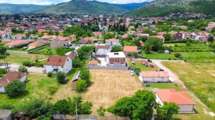 Prodaja, plac, 560m², Tološi, Podgorica