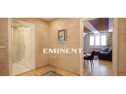 Izdavanje, trosoban stan, 88m², Savski Venac, Beograd - image 11