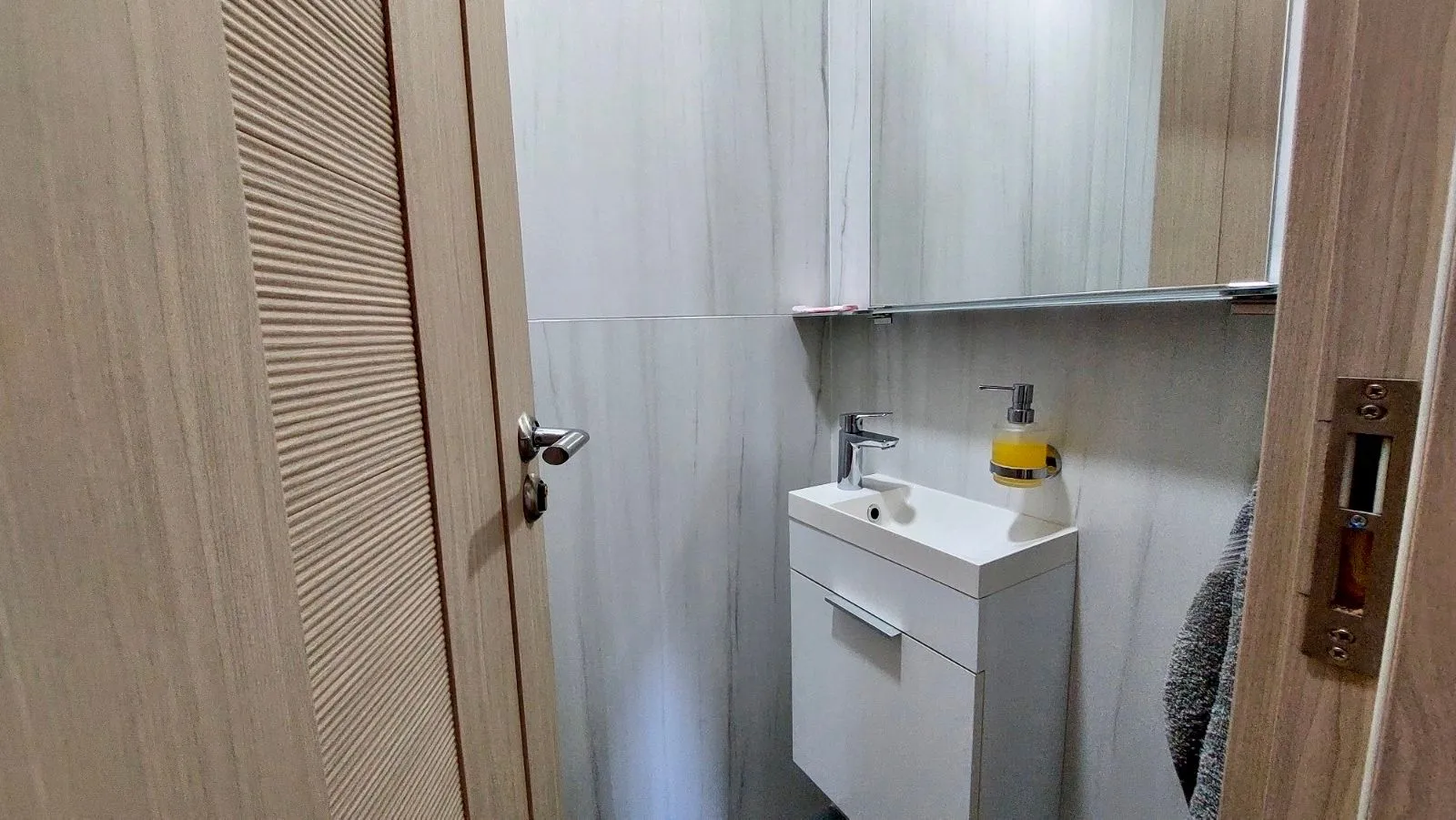 Prodaja, dvosoban stan, 64m², Seljanovo, Tivat