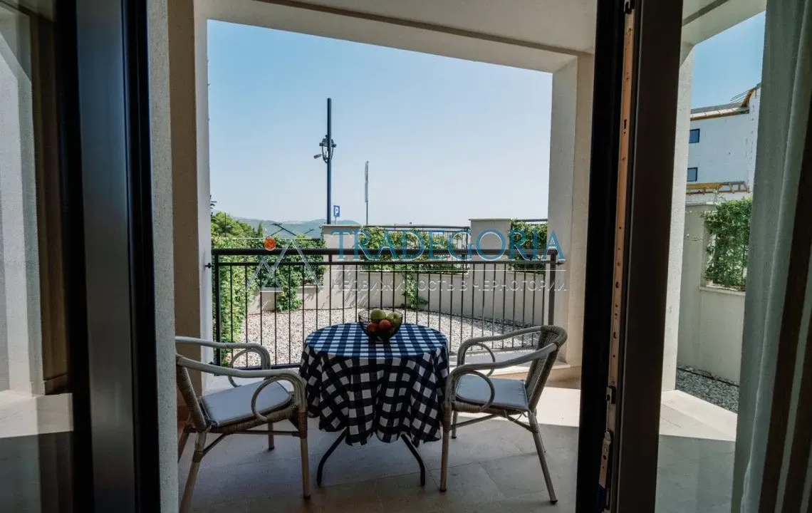 Sale, two bedroom apartment, 85m², Radovići, Tivat