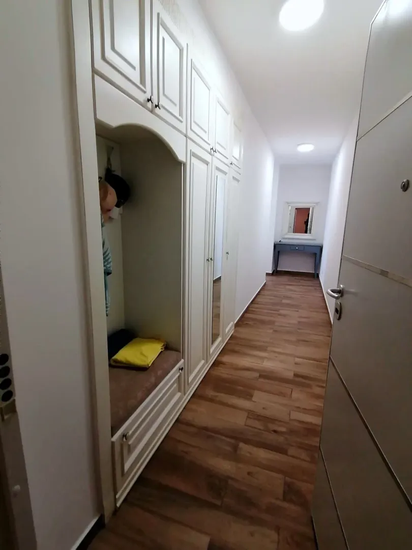 Prodaja, dvosoban stan, 111m², Dobra Voda, Bar