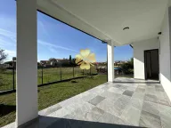 Izdavanje, kuća, 170m², Murtovina, Podgorica - image 15