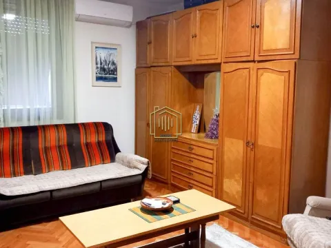 Izdavanje, stan, 32m², Stari Aerodrom, Podgorica