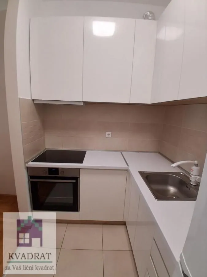 Rent, studio apartment, 33m², Centar, Novi Sad