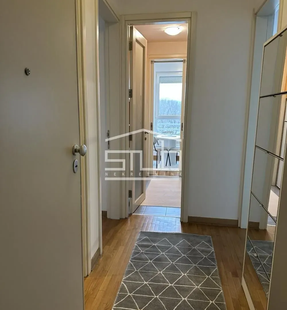 Izdavanje, dvosoban stan, 53m², Belvil, Beograd