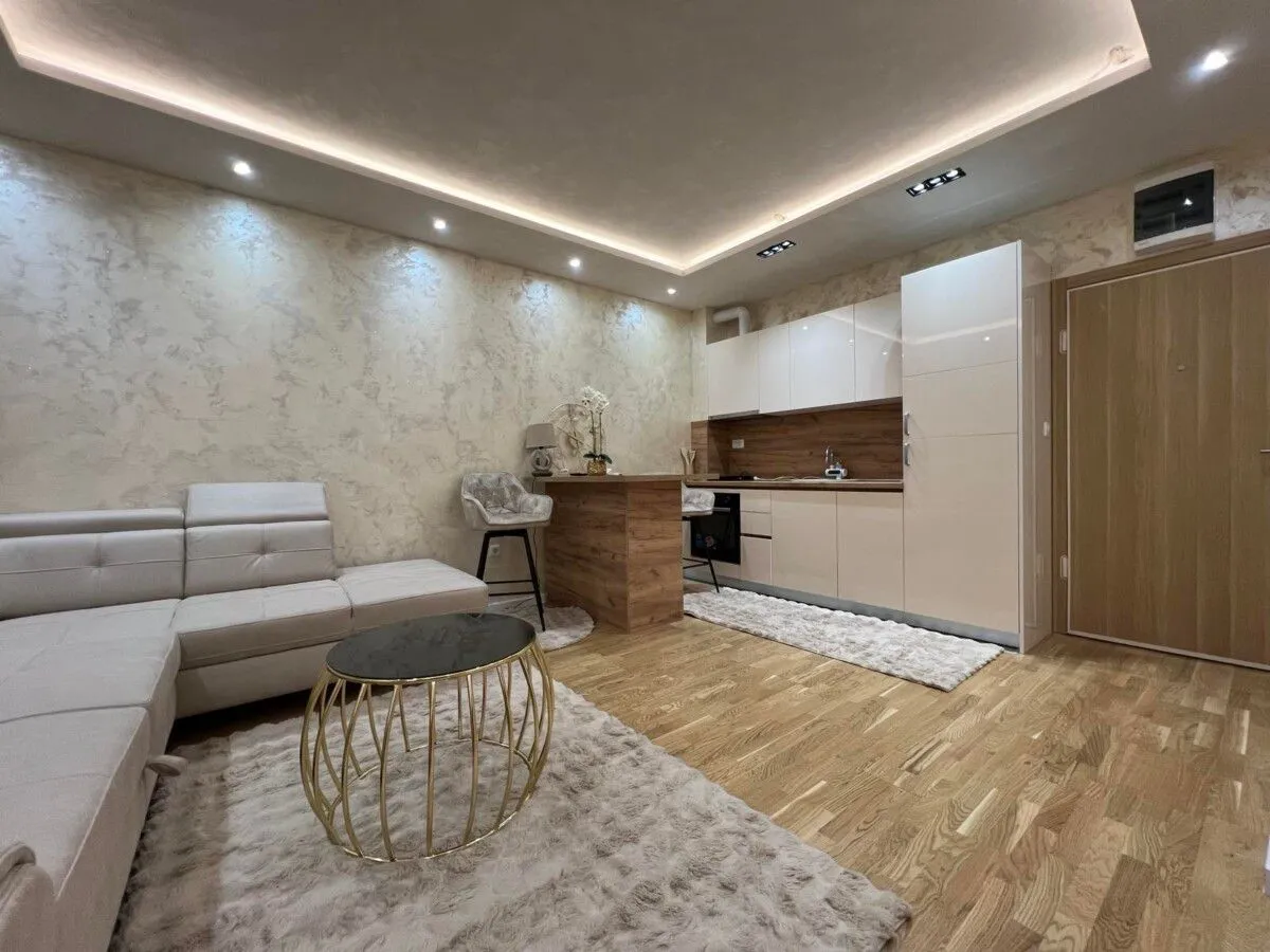 Rent, studio apartment, 30m², Stara Varoš, Podgorica