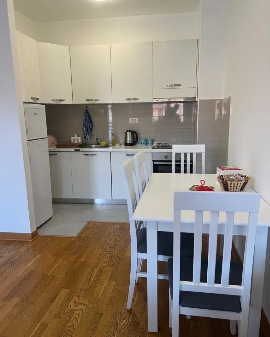 Izdavanje, jednosoban stan, 47m², City Kvart, Podgorica