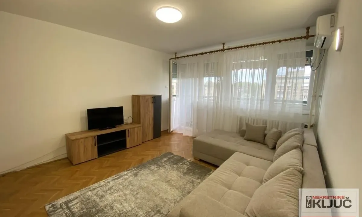 Rent, two bedroom apartment, 66m², Bulevar Oslobodjenja, Novi Sad Sve Podlokacije