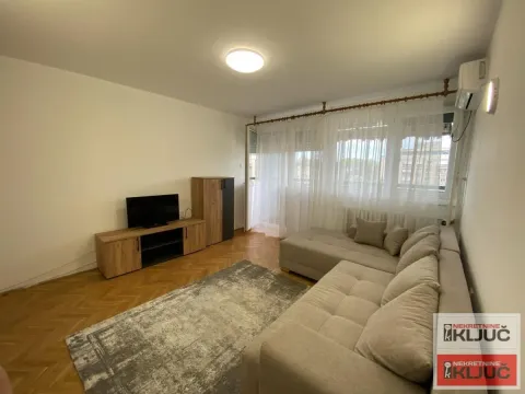 Rent, two bedroom apartment, 66m², Bulevar Oslobodjenja, Novi Sad Sve Podlokacije