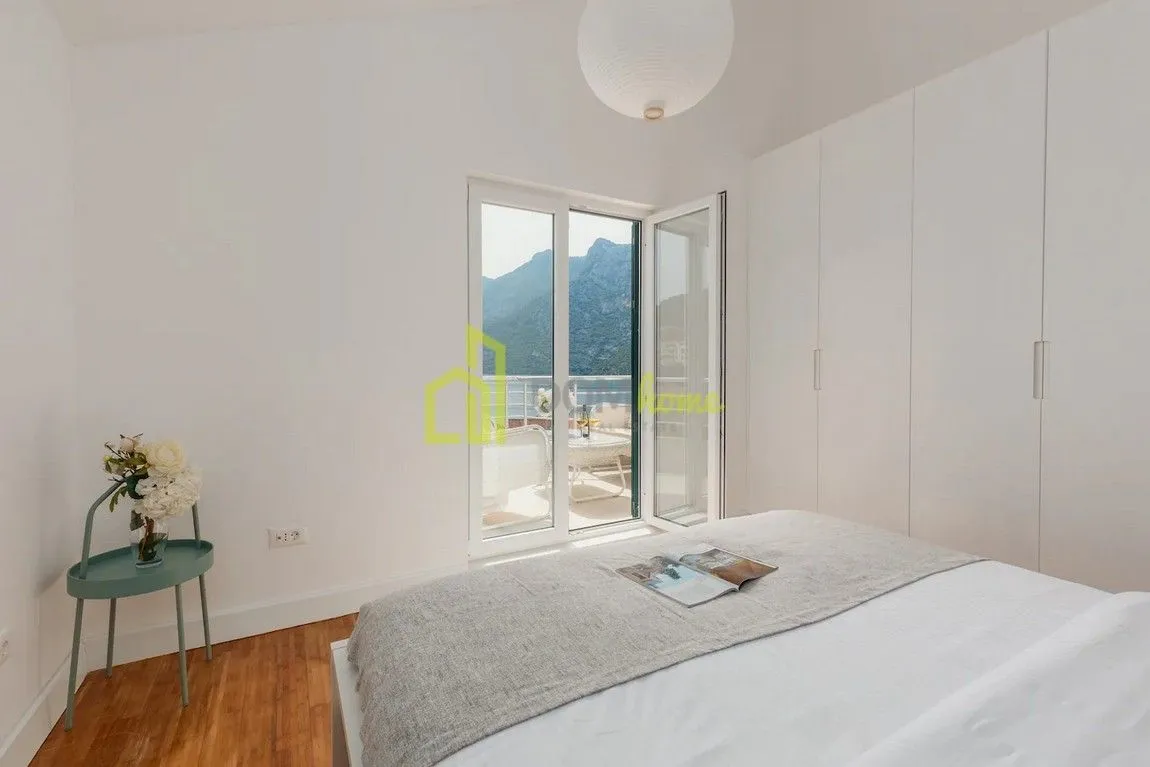 Prodaja, trosoban stan, 139m², Risan, Kotor