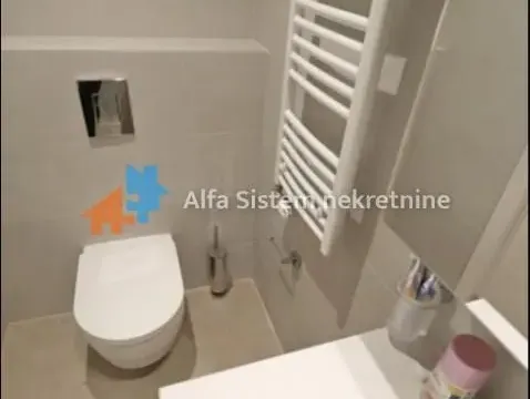 Rent, four bedroom apartment, 90m², Savski Venac, Beograd - image 17