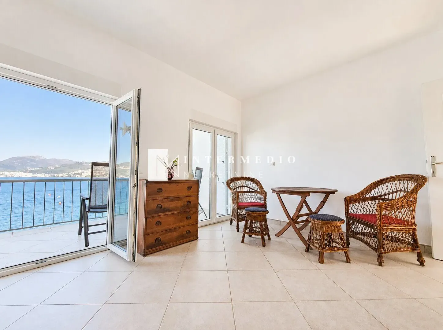 Prodaja, dvosoban stan, 71m², Rose, Herceg Novi