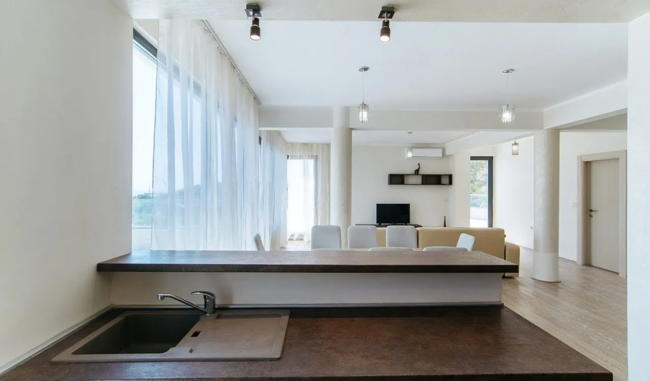 Sale, three bedroom apartment, 233m², Bečići, Budva